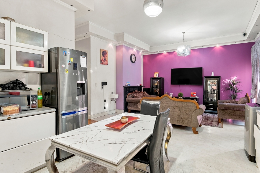 6 Bedroom Property for Sale in Woodstock Western Cape